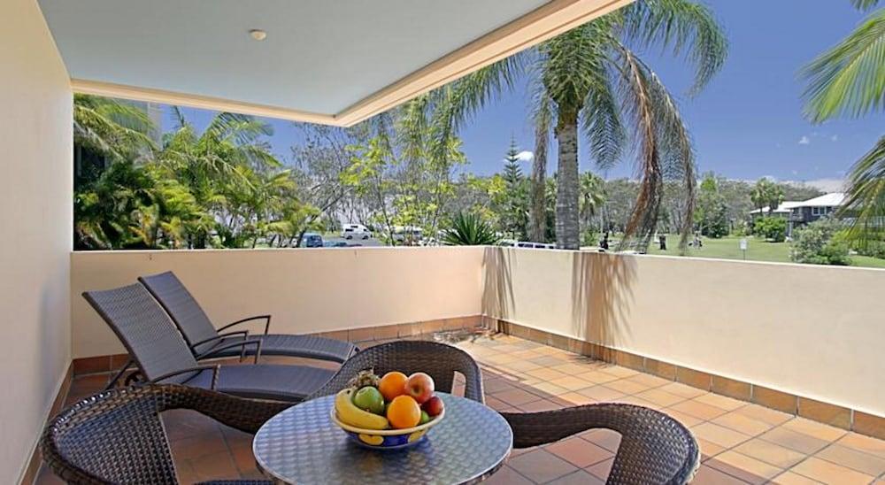 Waves Byron Bay Hotel Екстериор снимка