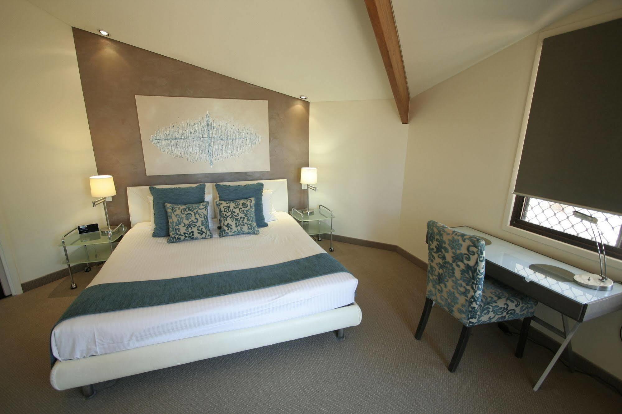 Waves Byron Bay Hotel Екстериор снимка