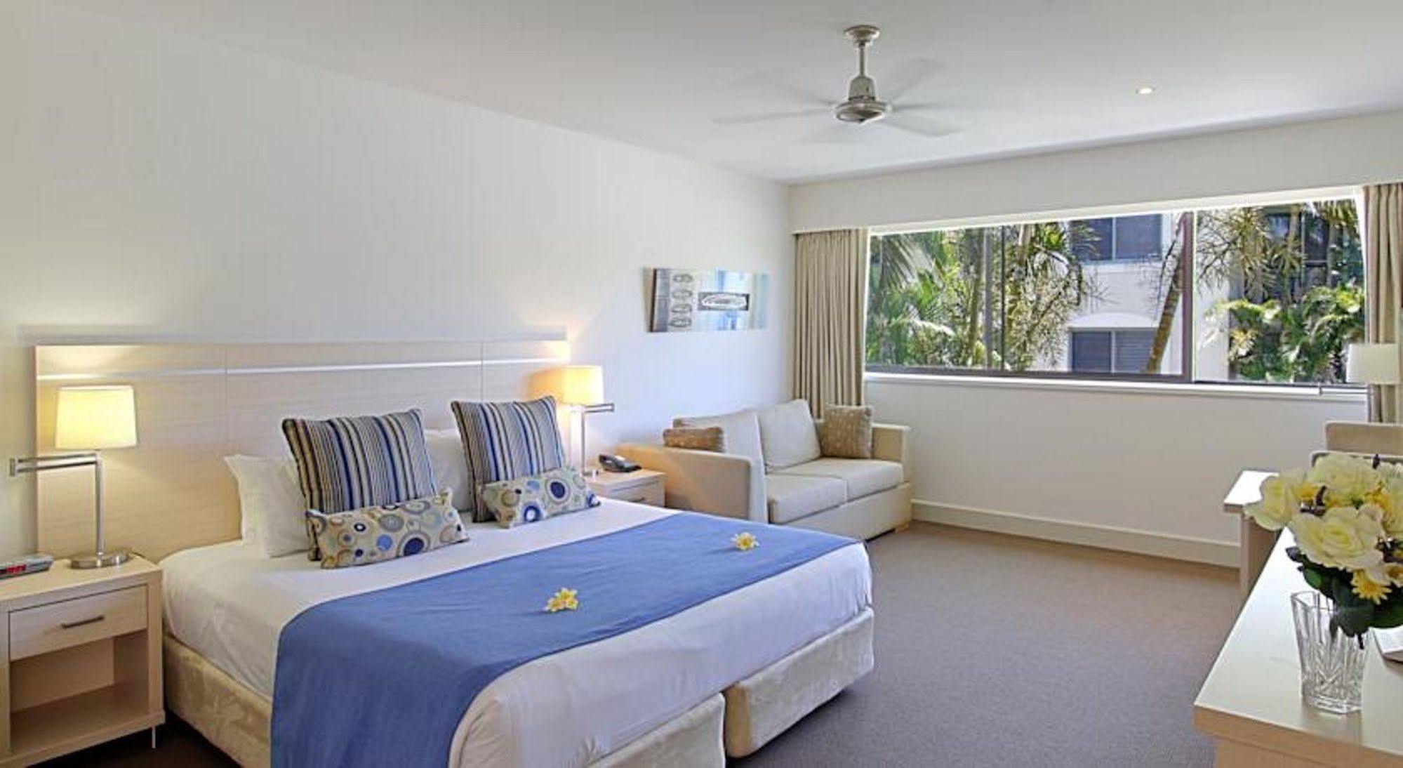 Waves Byron Bay Hotel Екстериор снимка